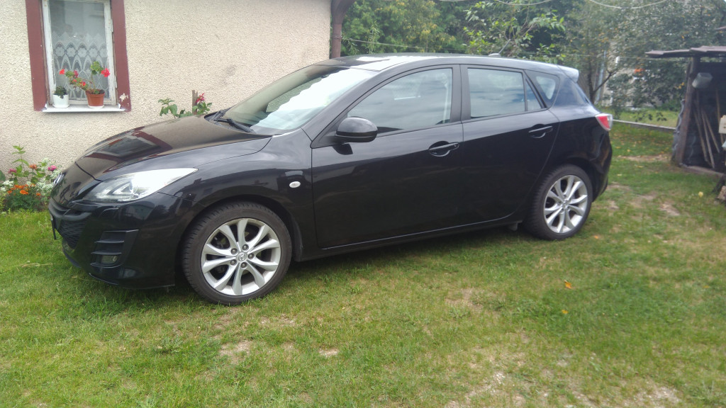 MAZDA 3