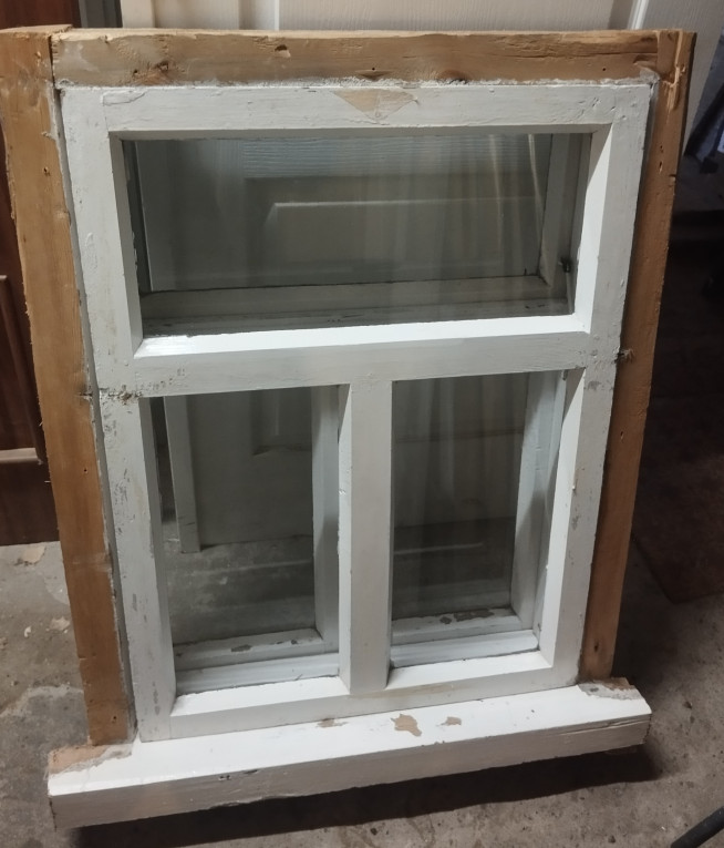 okno tyu wiejskiego zdube...