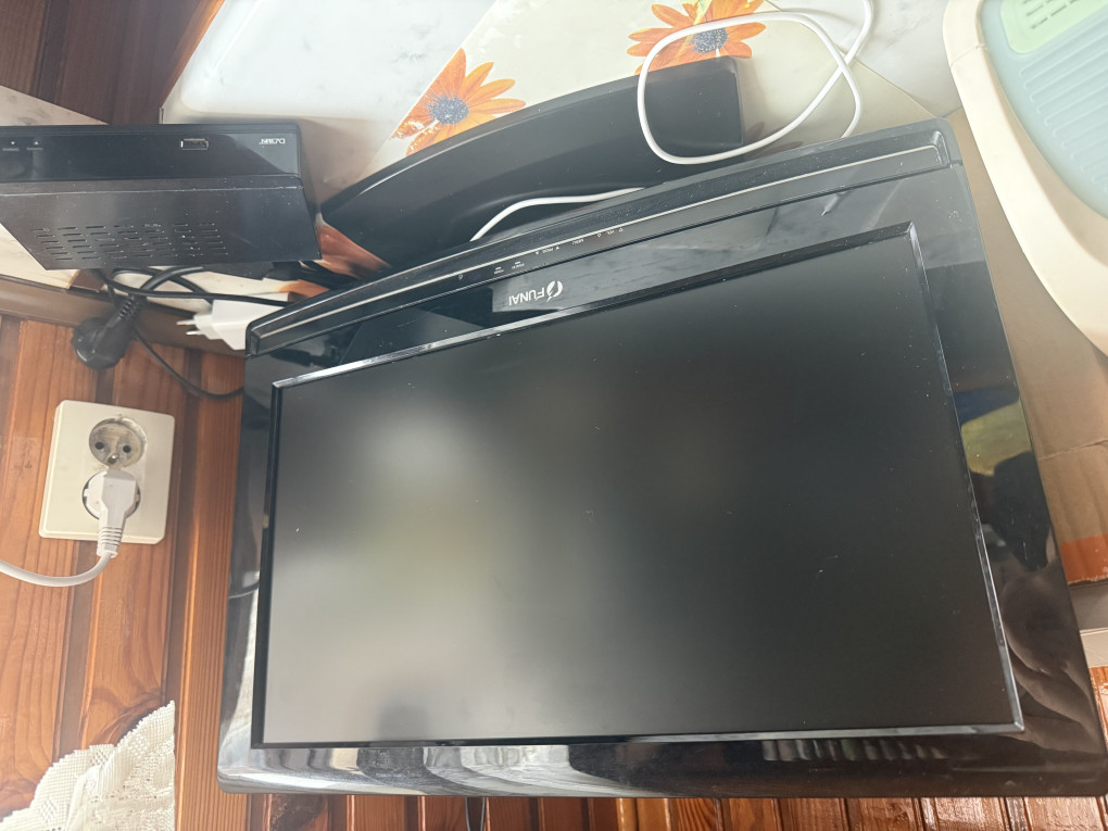 Telewizor kolorowy 14 cal...