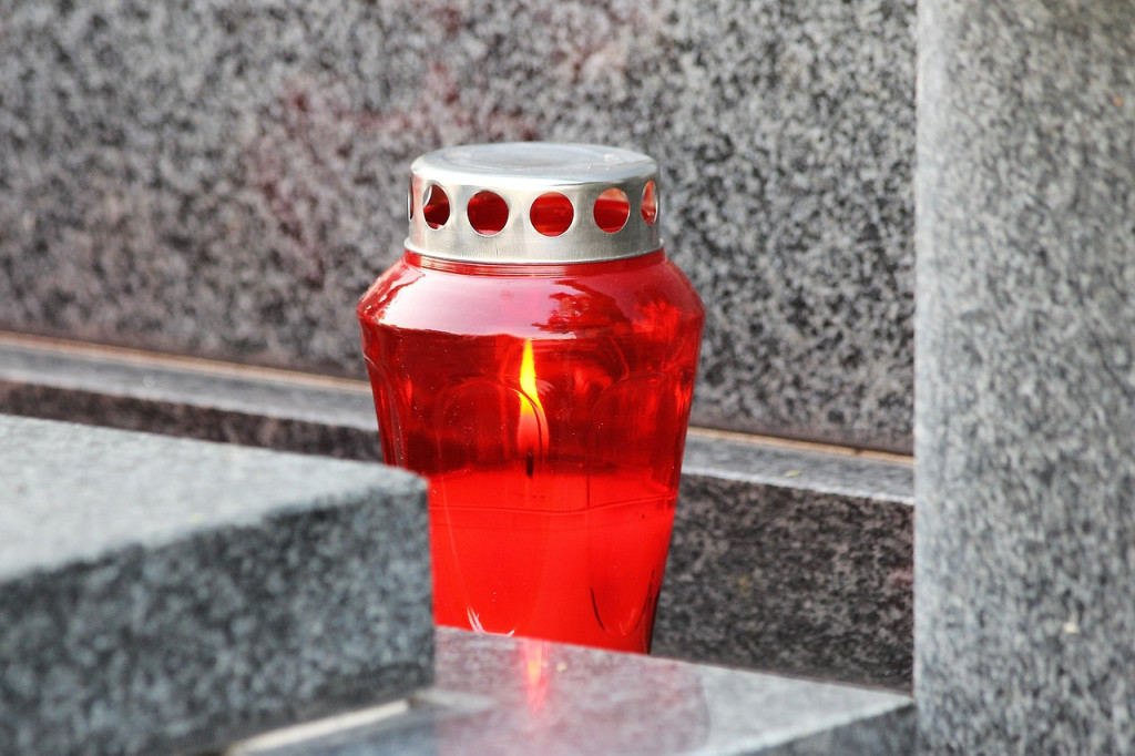 Usługi sprzątania grobów,...