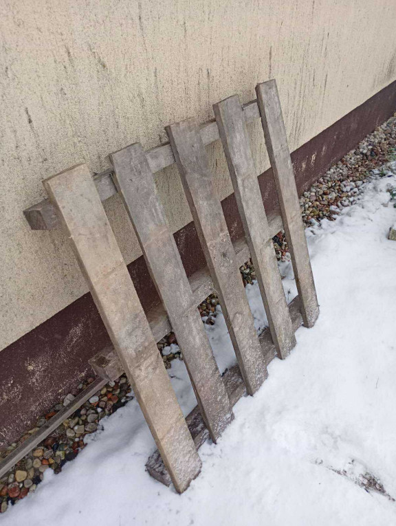 Palety drewniane 100*100...