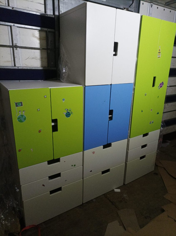 Sprzedam Regał mlodziezow...