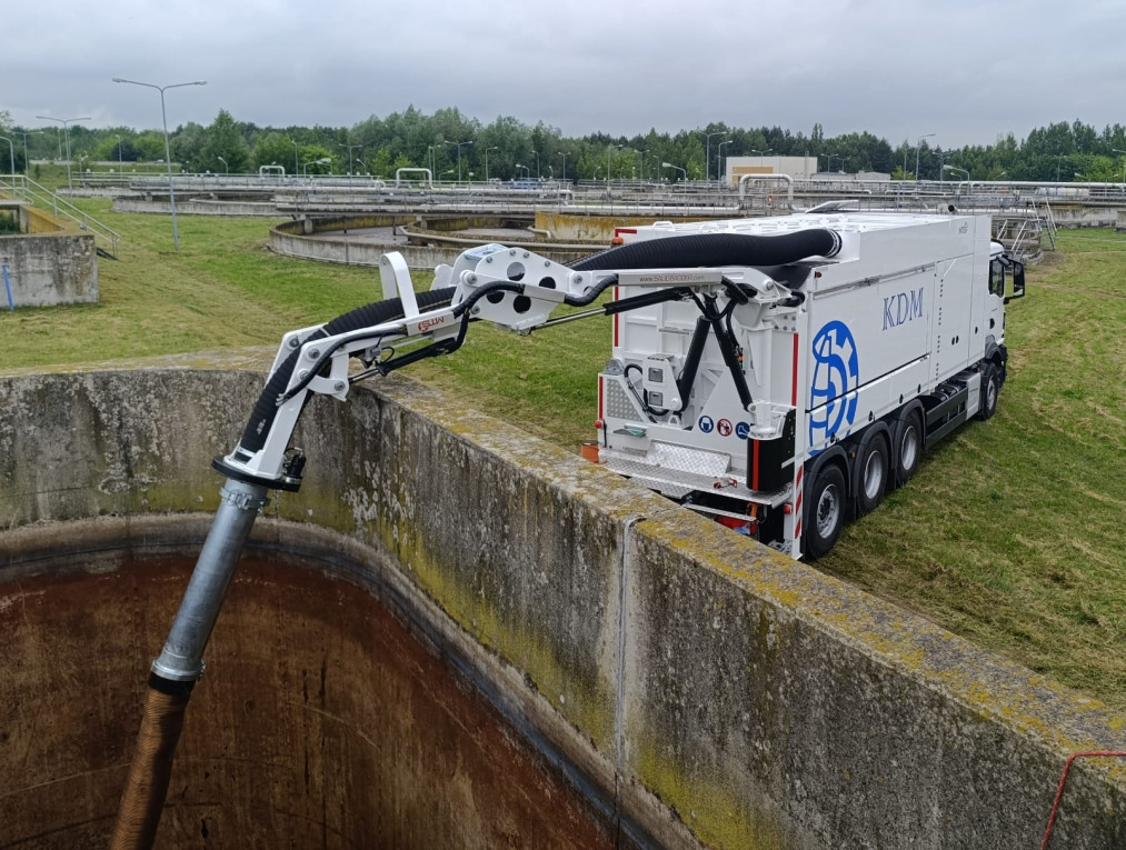 Koparka ssąca MAN MTS Din...