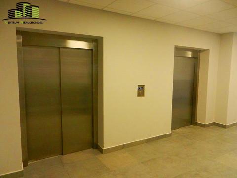 Lokal biurowy w dobrej lo...
