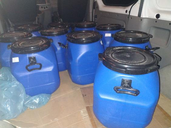 Sprzedam beczki plastikow...