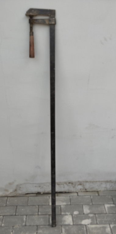 ścisk stolarski bardzo du...