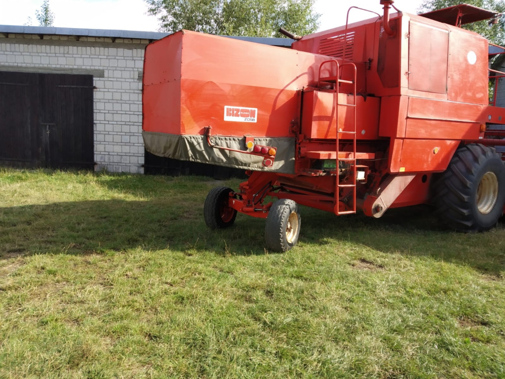 Sprzedam kombajn zbożowy...