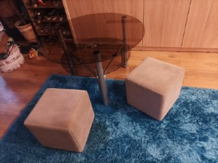 Sprzedam -stolik okragly...