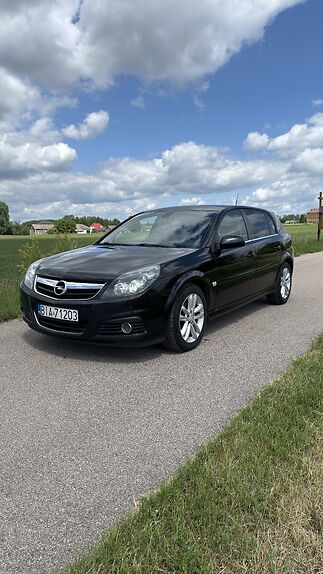 Opel Signum 1.9 CDTI 150...
