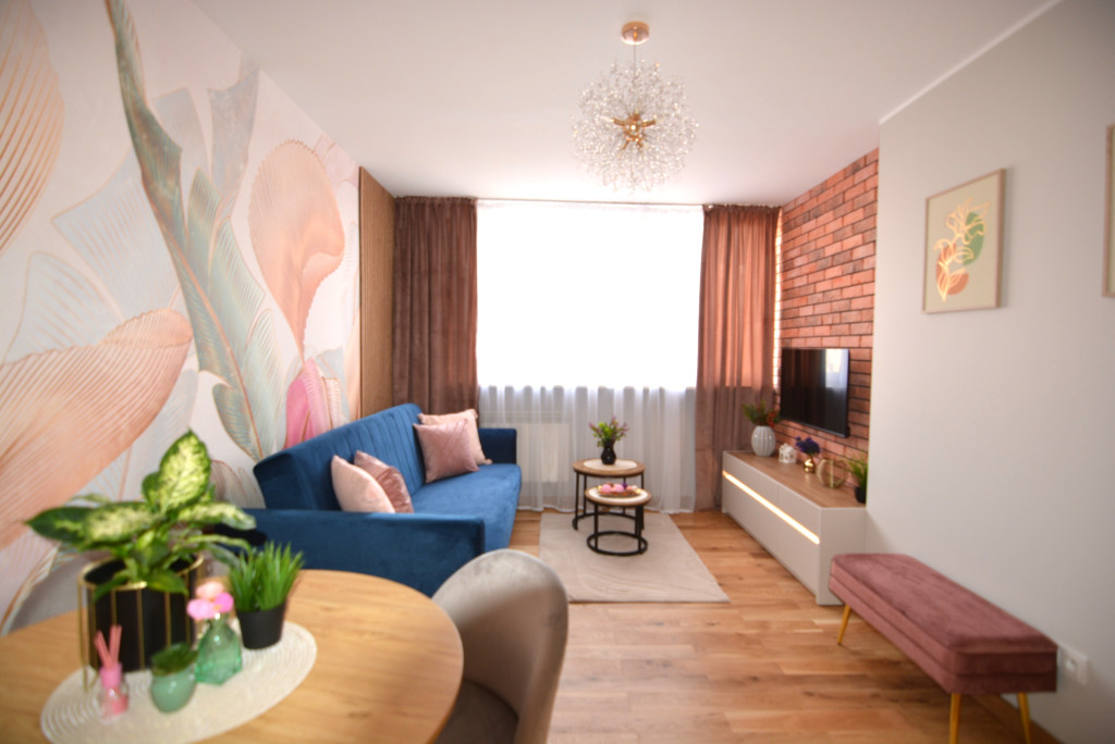 Atrakcyjne, kompletnie um...