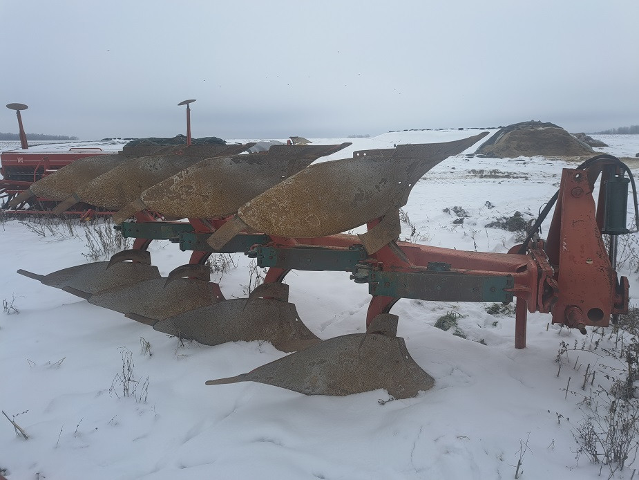 pług 4 kverneland obrotow...