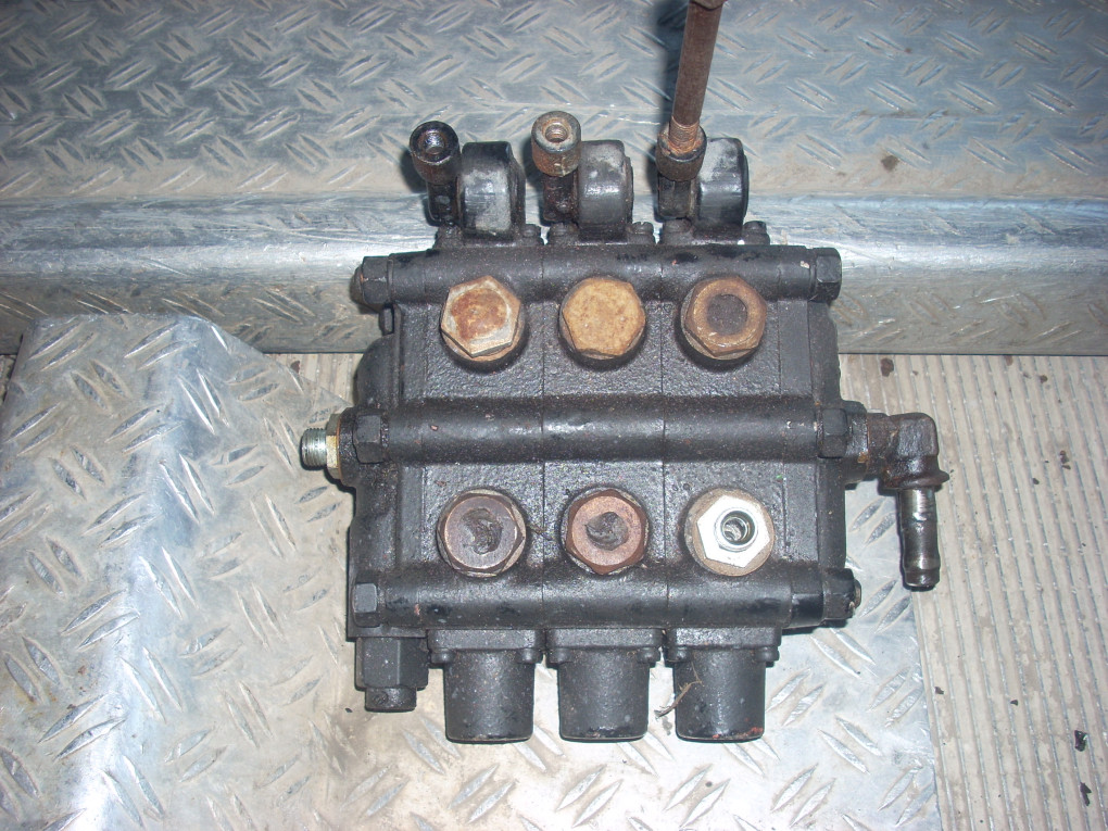 Rozdzielacz  hydrauliki