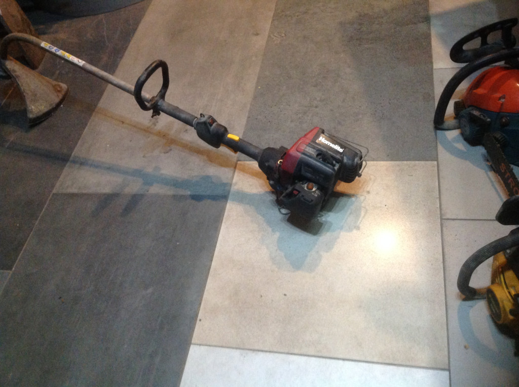 Podkaszarka spalinowa Hom...