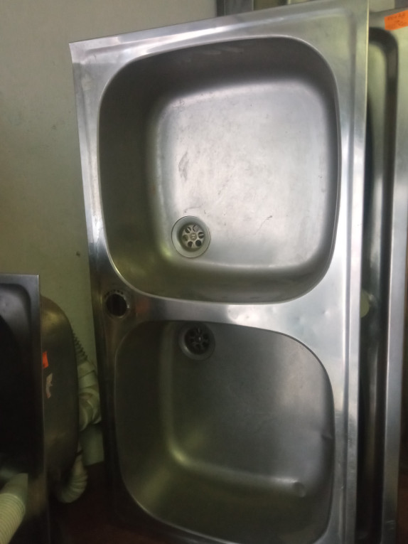 zlew kuchenny nierdzewny