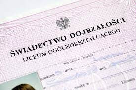 Oferujemy średnie maturę...