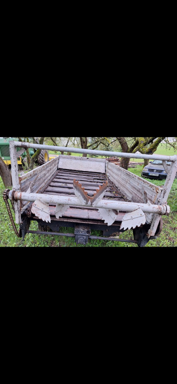 Rozrzutnik obornika jedno...