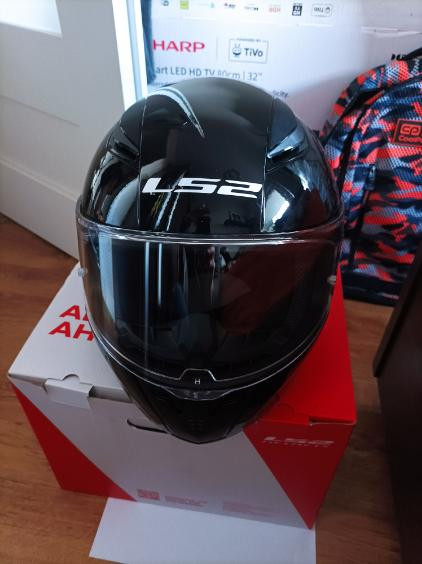 Sprzedam -KASK na motocyk...
