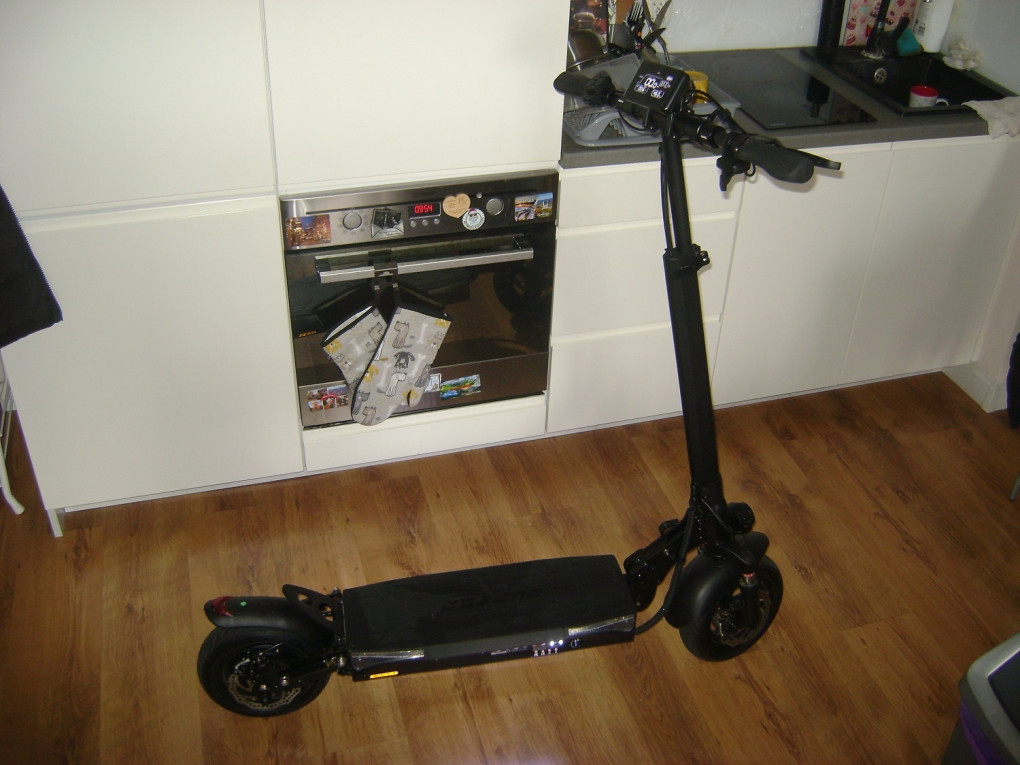 Sprzedam hulajnoge elektr...