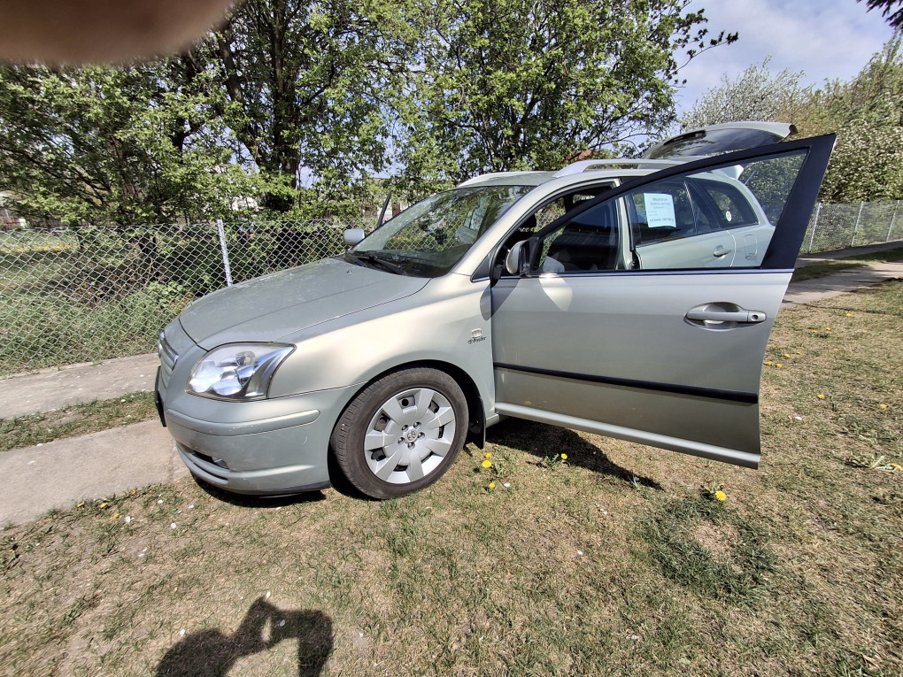 toyota avensis stan bardz...