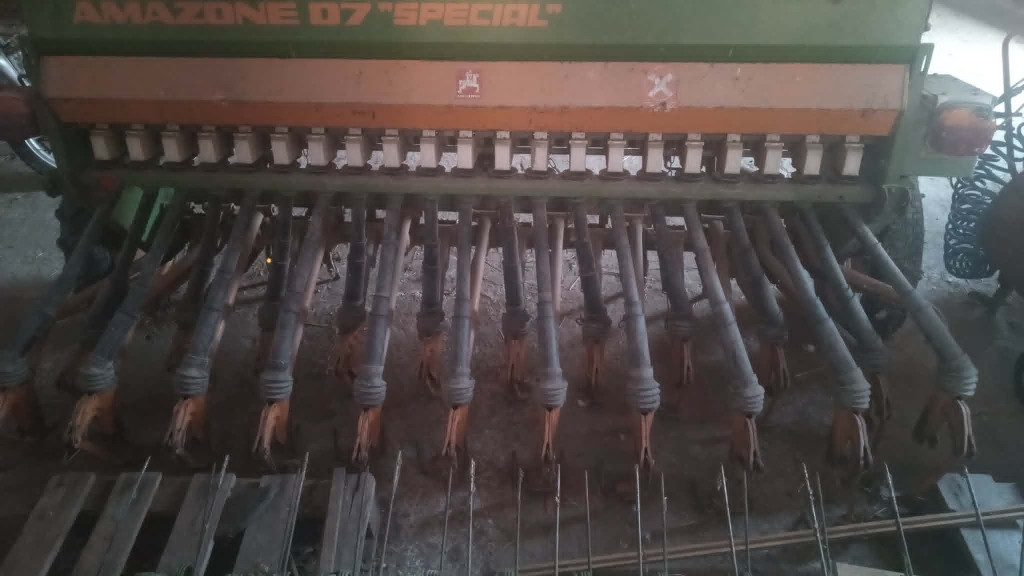 Siewnik Amazone D-7 SPECI...