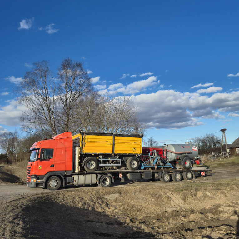 Kupie ciągniki prasy scin...