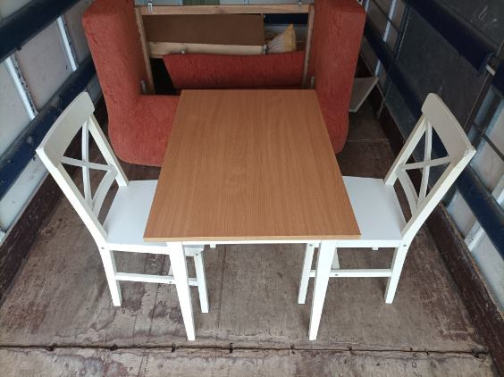 Sprzedam -STOLIK uzywany...